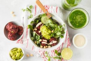 The Right Combination of Flavors | Easy Ways to Make Gorgeous and Delicious Complete-Meal Salads