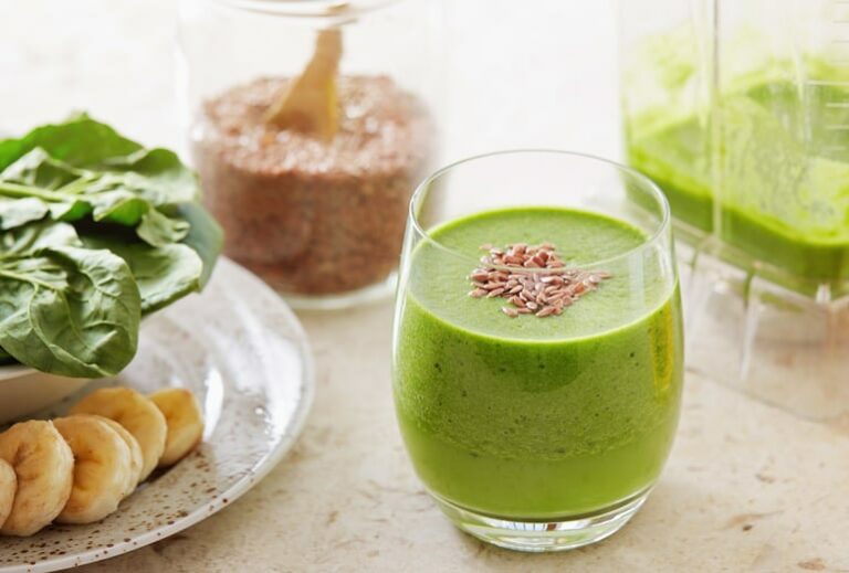 "Green Smoothies for High Blood Pressure Control" at Green Smoothie Girl