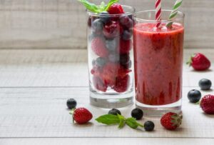 Photo of the Tart Berry Blast Weight-Loss Smoothie from "Green Smoothie Recipes for Weight Loss and Fat Burning" at Green Smoothie Girl.