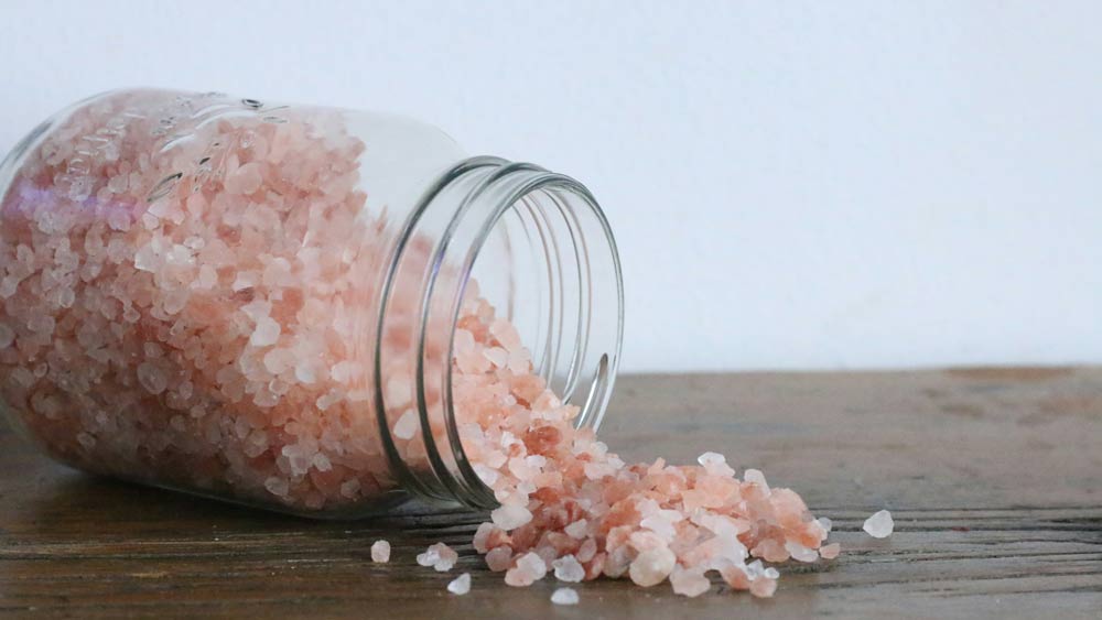 Himalayan Pink Salt vs Table Salt: Is Fancy Salt Healthier?