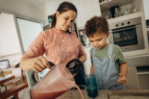 Cooking with kids, smoothies